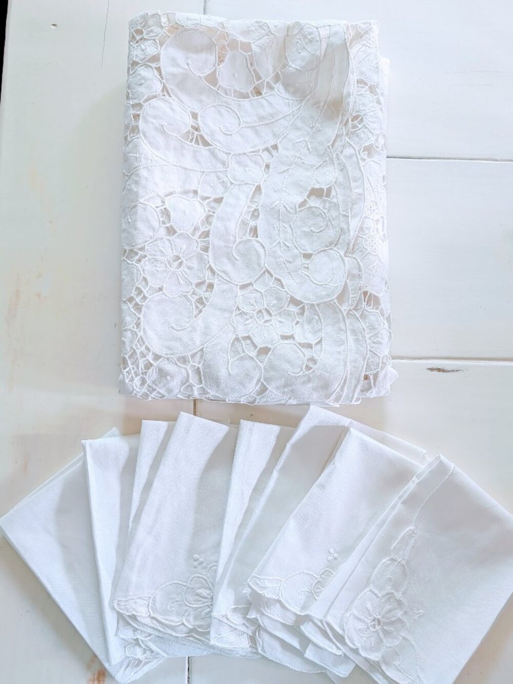 VTG Clever Fingers White Crochet Floral Tablecloth & 8 Napkins Set Cottagecore